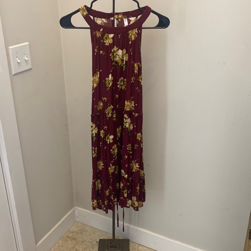 Xhilaration Burgundy Gold Floral Viscose Halter Neck Tiered Midi Dress Large L